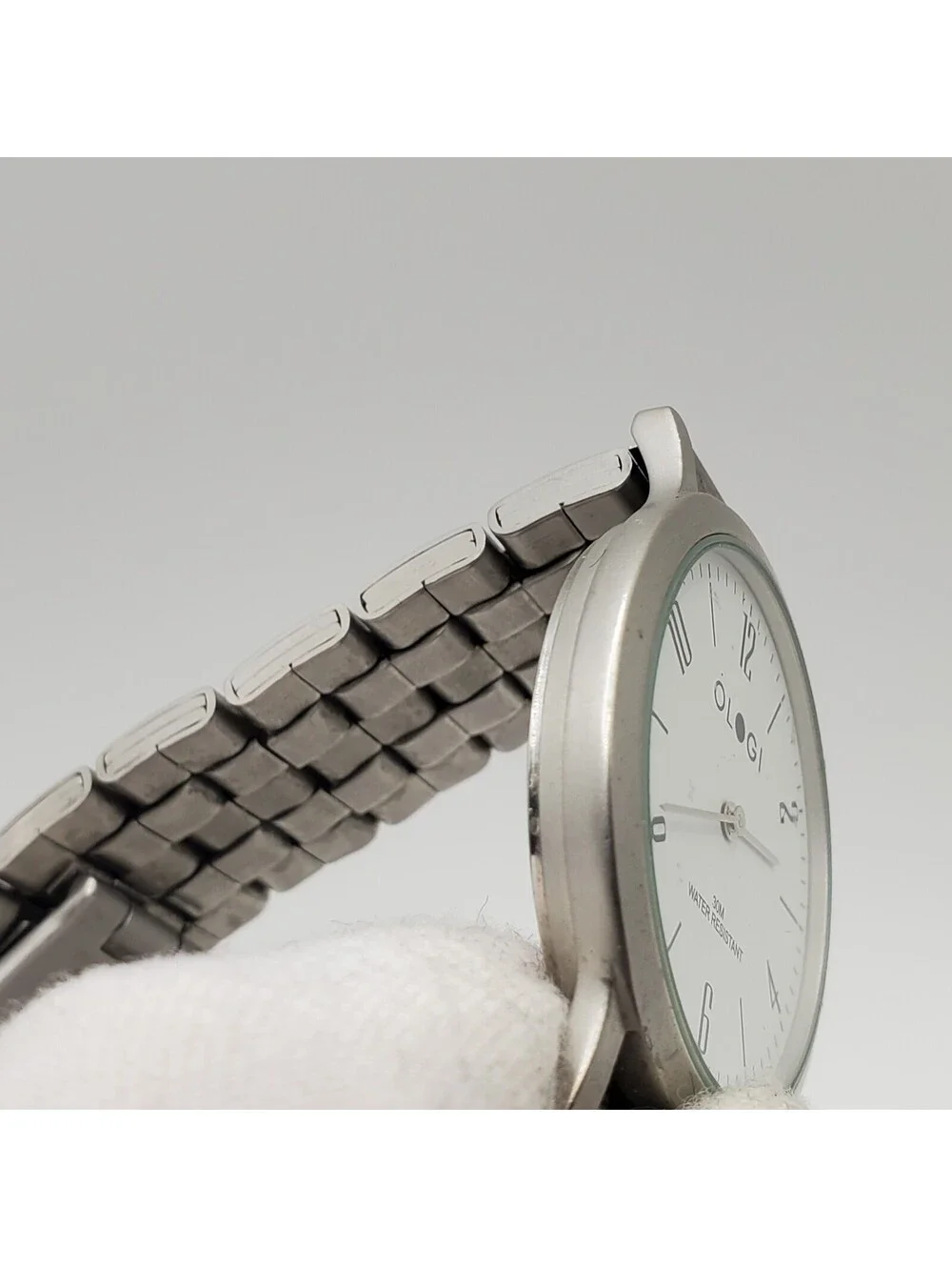 Ologi Quartz Watch 34mm Silver Tone White Dial New Battery